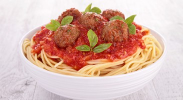 Italian recipe: Spaghetti with beef meatballs