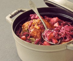 Easy recipe: Roast pork with red cabbage