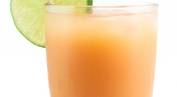 Drink recipe: Watermelon juice, with guava, strawberries and chili