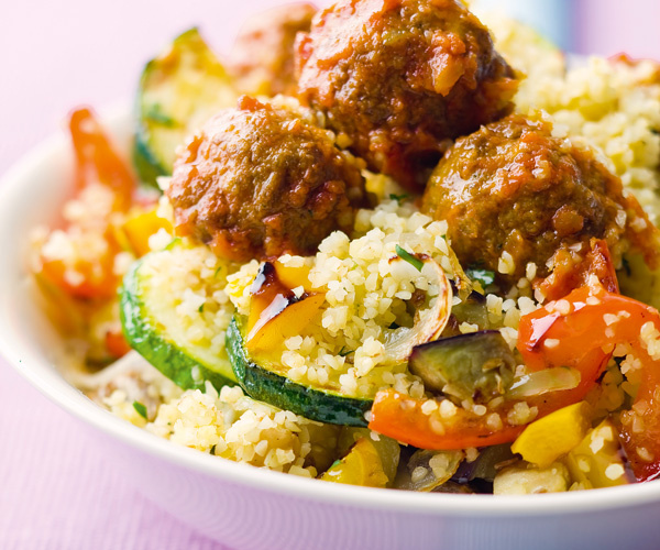 Oriental recipe: Couscous with vegetables and meatballs