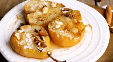Gourmet recipe: Caramel poached pears