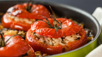 Easy recipe: Stuffed tomatoes with rice