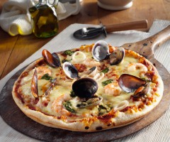 Easy pizza: Seafood pizza