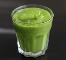 Easy recipe: Spinach, apple and banana smoothie