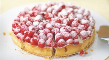 Dessert recipe: Raspberry tart with almonds