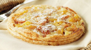 Dessert recipe: Apple and apricot tart with mirliton cream