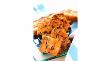 Easy recipe: Savoury sun-dried tomato cake