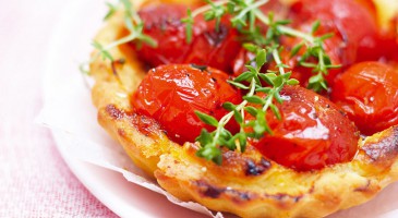 Easy recipe: Tomato and thyme tartlets