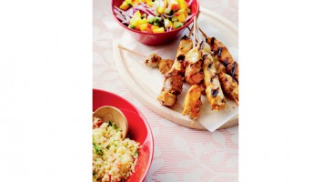 Easy recipe: Pork skewers and tabbouleh