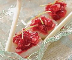 Gourmet recipe: Scallop carpaccio with raspberry and lemongrass