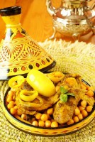 Oriental recipe: Lemon chicken tajine with pear and dried fruits