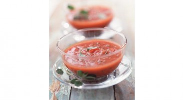 Easy recipe: Tomato soup with basil