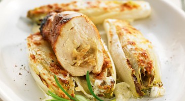 Gourmet recipe: Chicken breasts stuffed with onion confit and braised endives