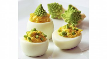 Easy recipe: Egg mimosa and romanesco