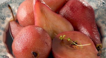 Dessert recipe: Poached pear in red wine